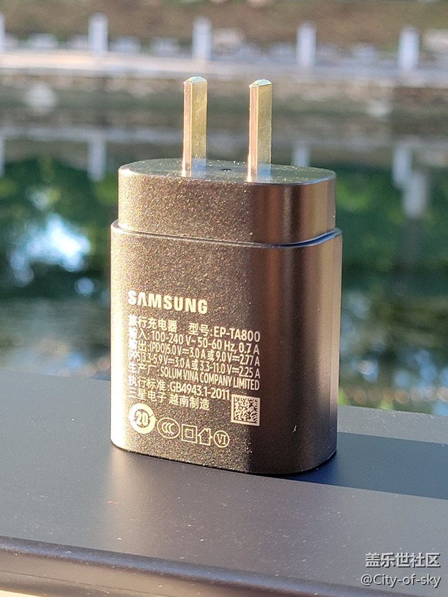 【食糧】+ 三星三合一無線充電板