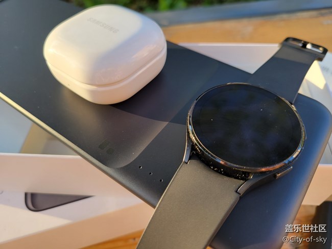 【食糧】+ 三星三合一無線充電板