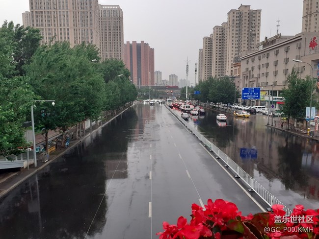 【流動(dòng)的時(shí)光】雨前雨中