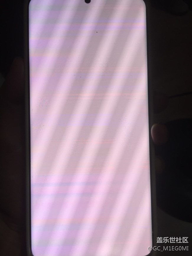 我的S20U剛過保修期就白屏 綠屏 橫紋 已無法使用