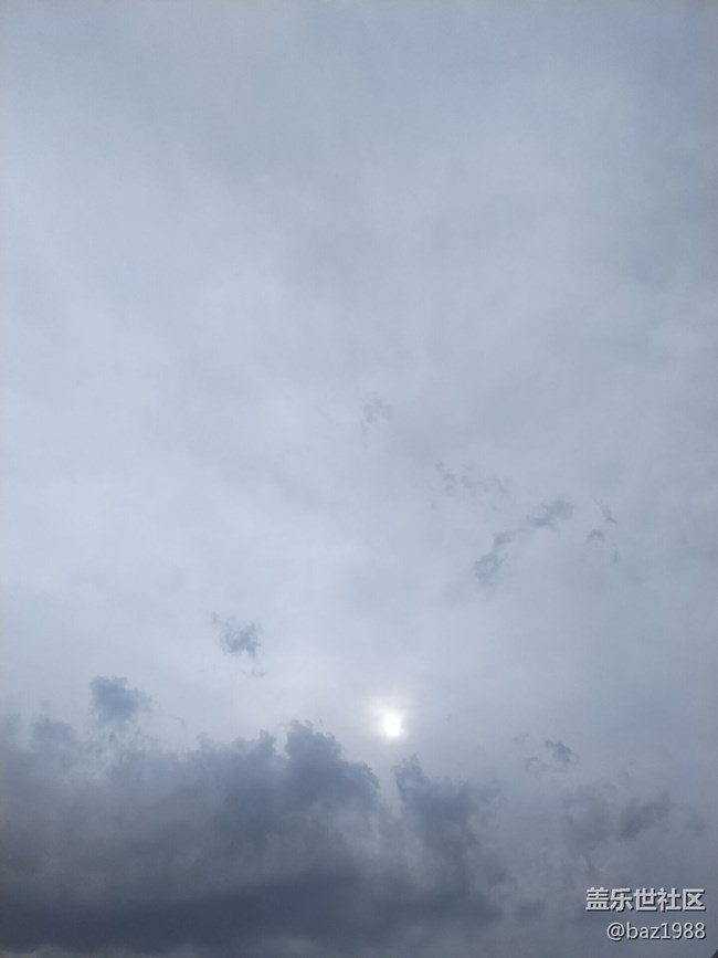 【云是世界的公民】云知道今天是否有大暴雨