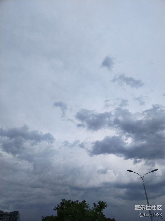 【云是世界的公民】云知道今天是否有大暴雨