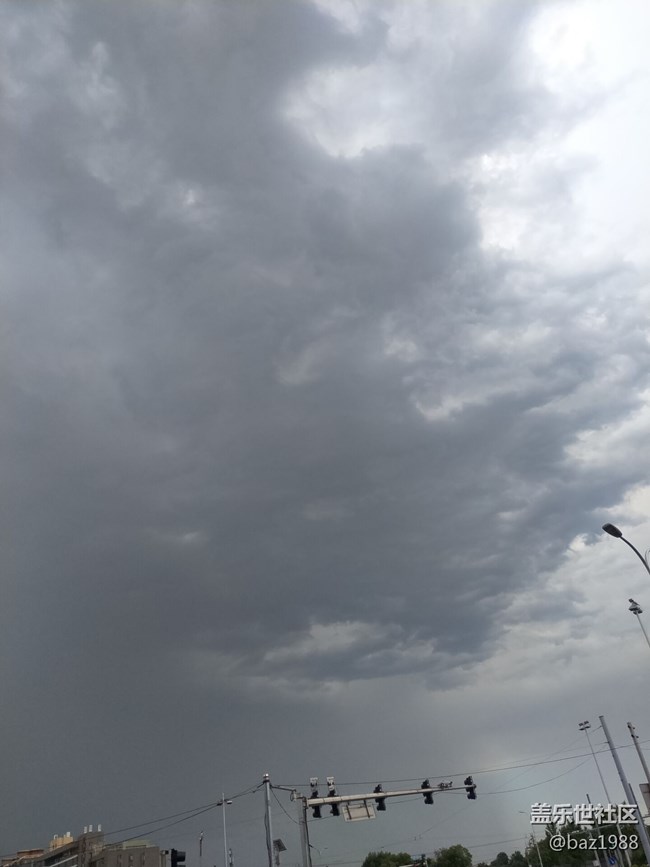 【云是世界的公民】云知道今天是否有大暴雨