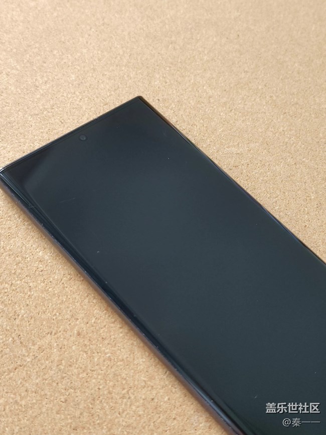 前后雙面康寧大猩猩Vitus+玻璃，S22U應(yīng)該是獨(dú)一份吧？