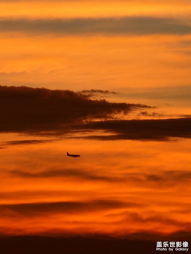 《每周星鮮事》 第112期:星粉周活動(dòng) 清涼夏日享受兌禮快樂(lè) 《每周星鮮事》 第112期:星粉周活動(dòng) 清涼夏日享受兌禮快樂(lè)