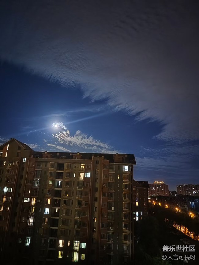 【盛夏之地】月光之下