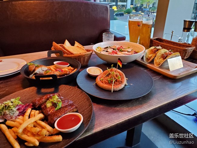 【八九不離食】+各式各樣的美食