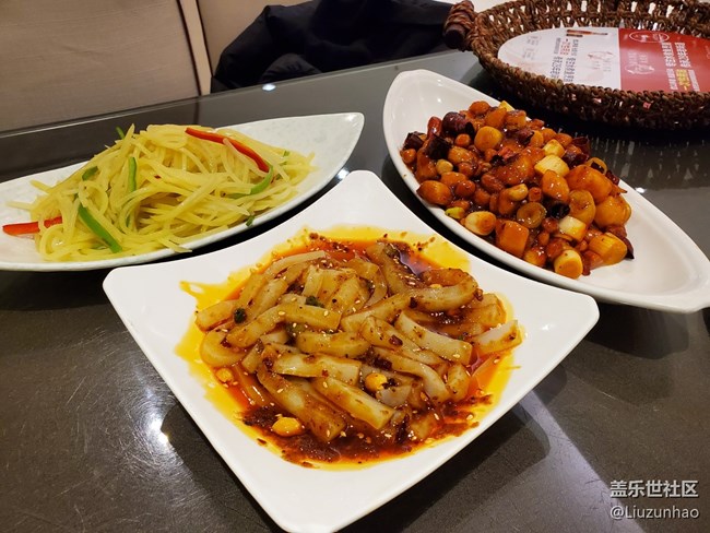 【八九不離食】+各式各樣的美食