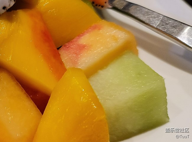 【八九不離食】+水果色拉