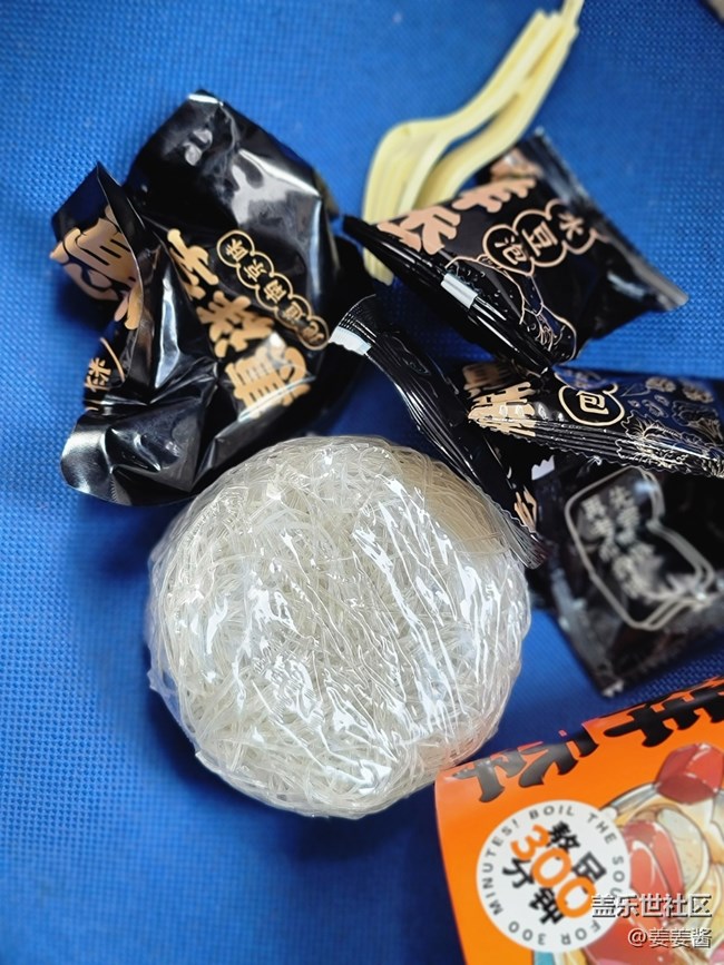 【八九不離食】+鴨血粉絲湯