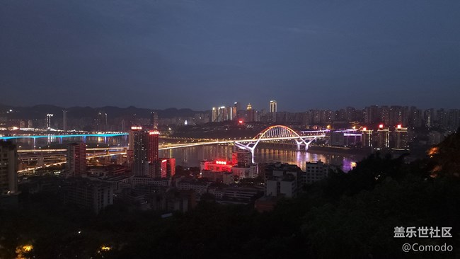 三星Galaxy S22系列重慶夜拍 ——《夜，不歸零》