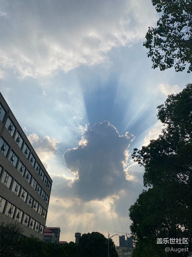 【云的故事】湖二師的生活