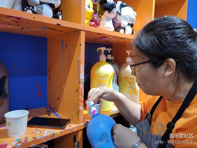 揮舞畫(huà)筆與記錄美好生活的活動(dòng)