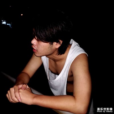 夜間人像