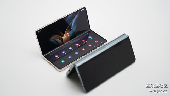 生活高效追求者商務(wù)利器 三星Galaxy Z Fold4評(píng)測(cè) 生活高效追求者商務(wù)利器 三星Galaxy Z Fold4評(píng)測(cè)