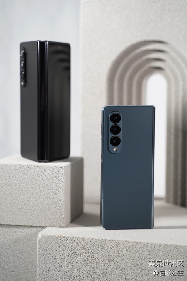 開合之間依舊不凡 三星Galaxy Z Fold4 外觀賞析