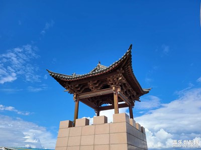 盛夏藍(lán)天