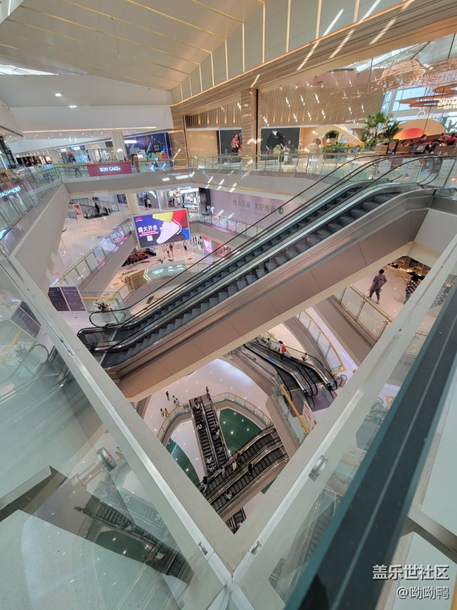 【廣闊天地】+ 商場的廣角拍攝