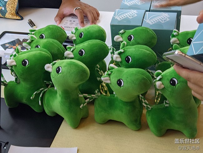 【新品快閃店打卡】 摸摸前沿科技