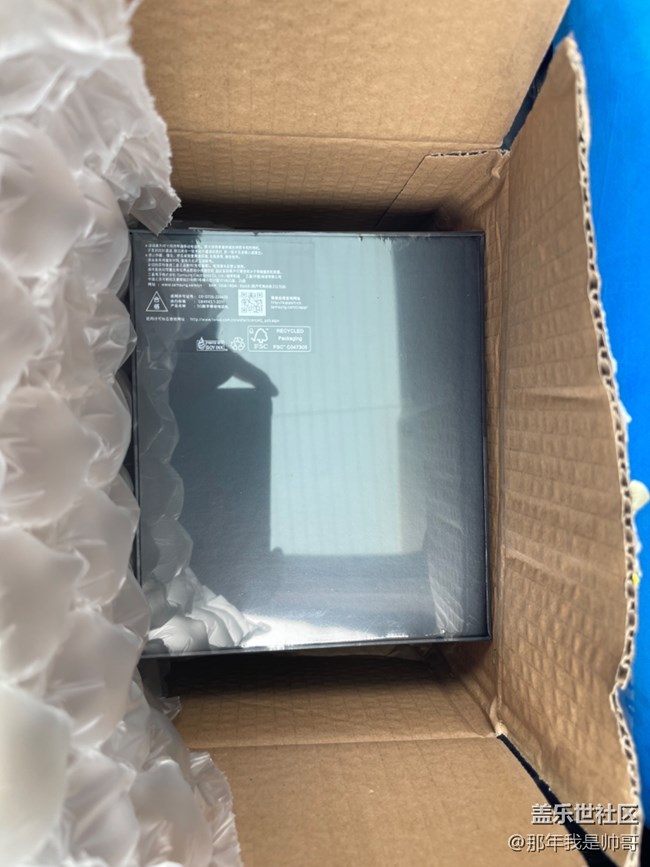 剛到貨的fold4外屏有問題