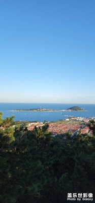 登青島瑯琊山看海天一色。