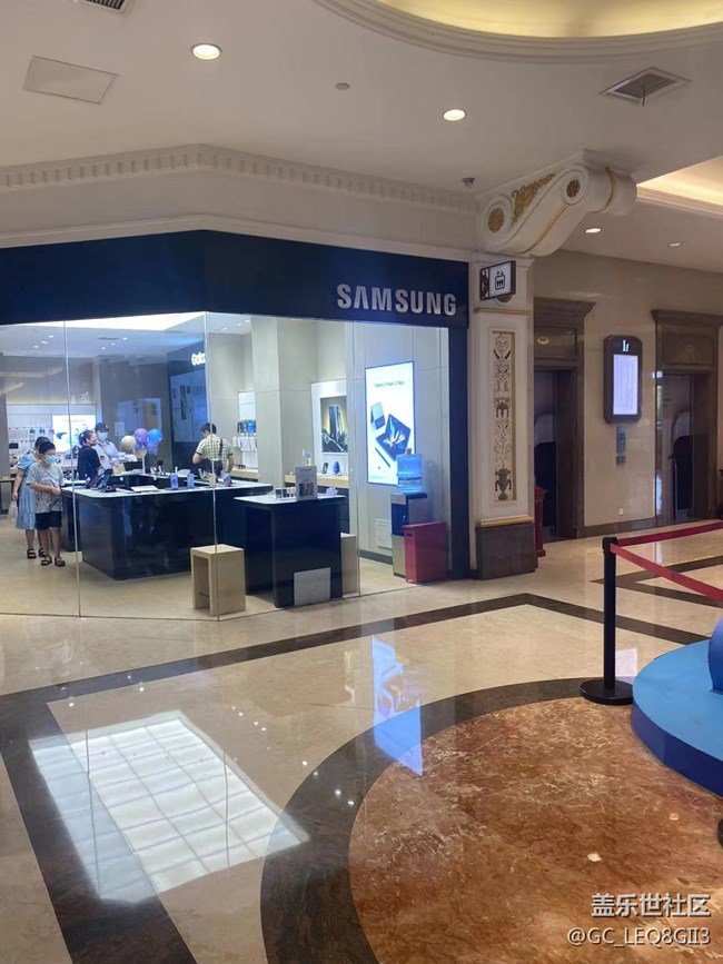 zflip4震撼發(fā)布，歡聚線下