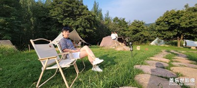 夏末，秋初
