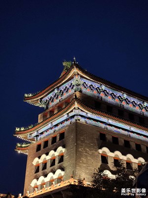 夜幕降臨的前門