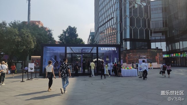 【新品快閃店打卡】中秋假日三里屯體驗(yàn)新品