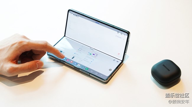 這才是折疊屏該有的樣子(一) 這才是折疊屏該有的樣子(一)