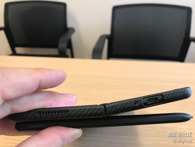 fold3展開(kāi)后不平