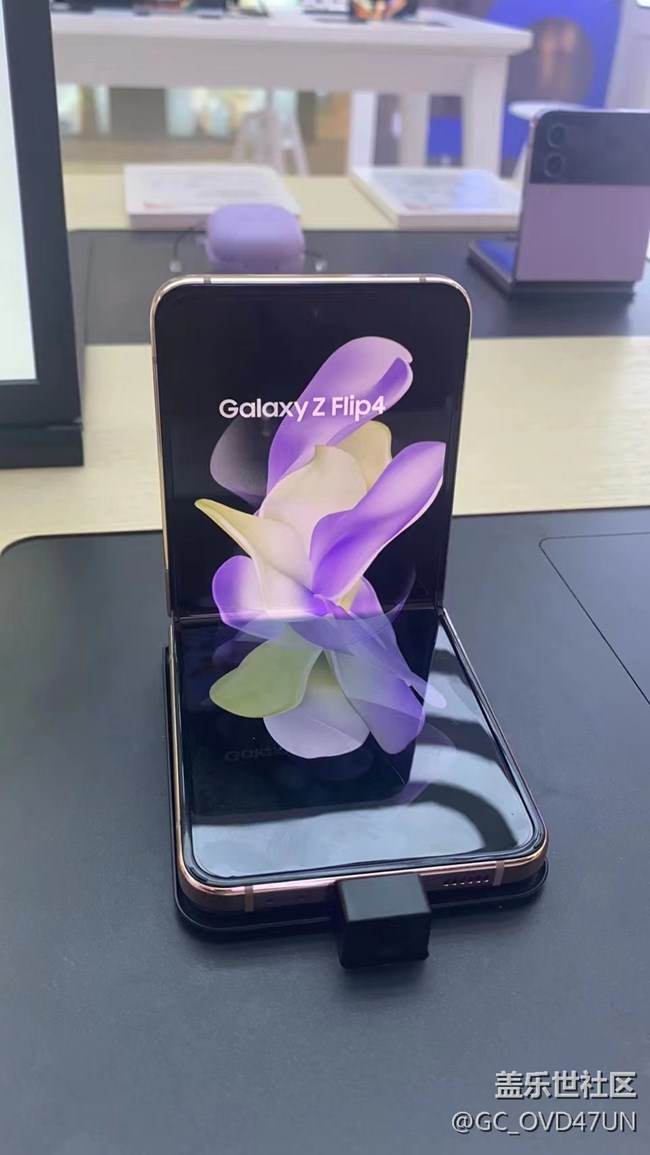 【新品快閃店打卡】zflip4體驗