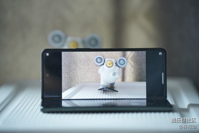 用三星Galaxy Z Fold3 5G拍照樂趣十足