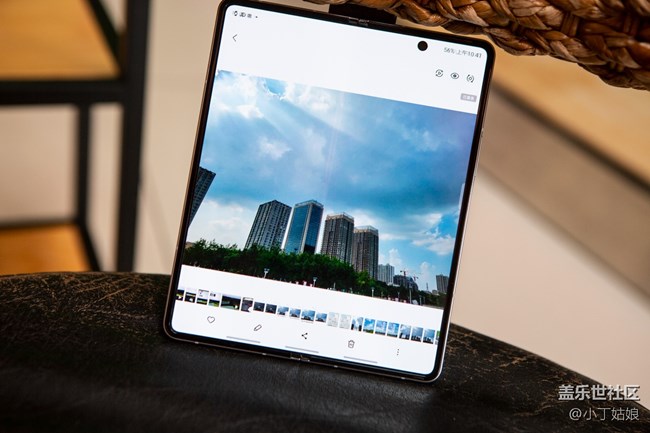 個(gè)人感覺(jué)三星的重錄照片功能還不錯(cuò)~