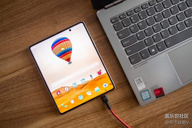 三星Galaxy Z Fold3的Samsung Dex尤其適合出差