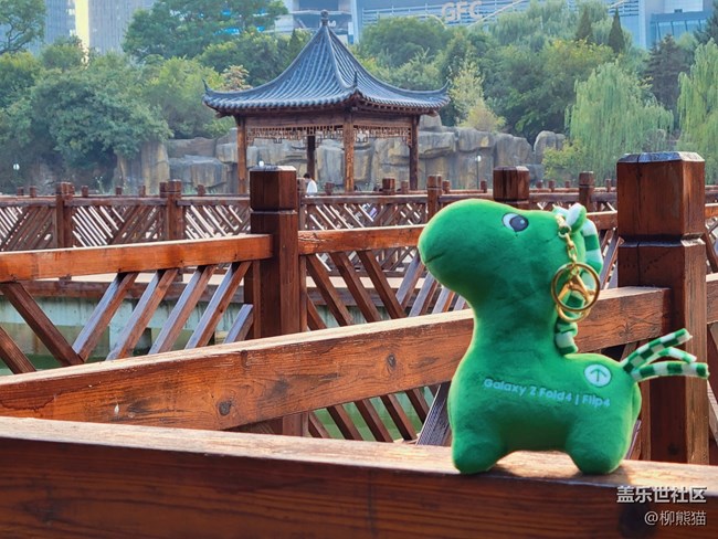 【Z元素】快閃店的綠馬