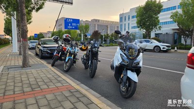 【假日隨拍】+ 國慶七天班