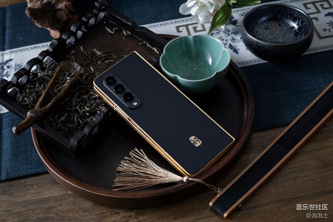 心系天下 三星W23匠心工藝 奢華風(fēng)范