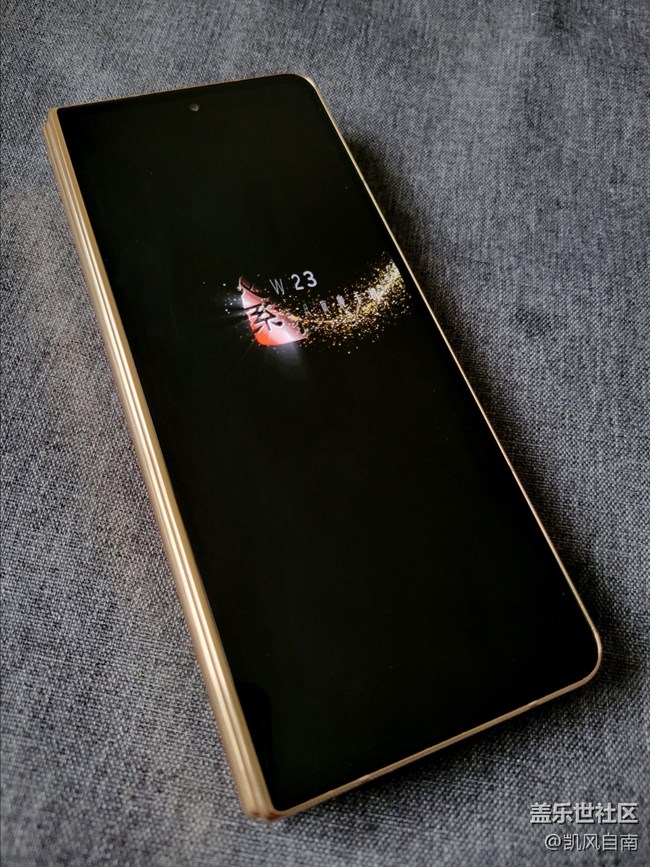 【W(wǎng)元素】W23 心系天下第十五代旗艦手機(jī)
