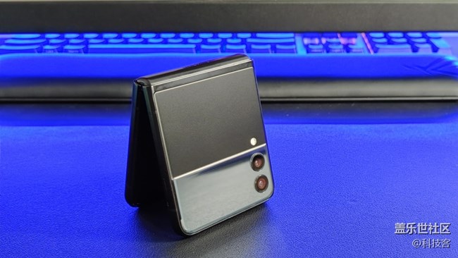 三星 Z Flip3立式交互模式體驗