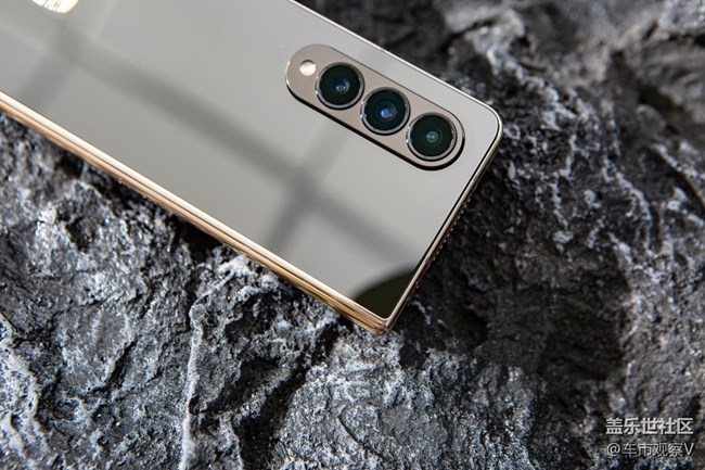 分享一組三星W23的圖賞，華麗而不張揚