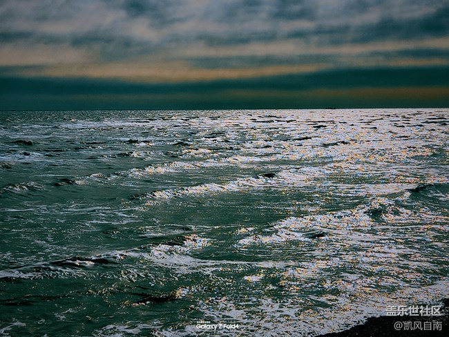 【海濱的“折”學(xué)影像】+ 沙灘海浪與Fold的故事