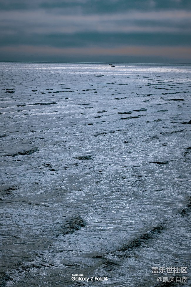 【海濱的“折”學(xué)影像】+ 沙灘海浪與Fold的故事
