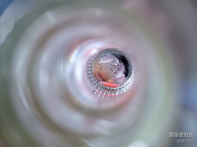 【鏡中景】+ 酒瓶的景