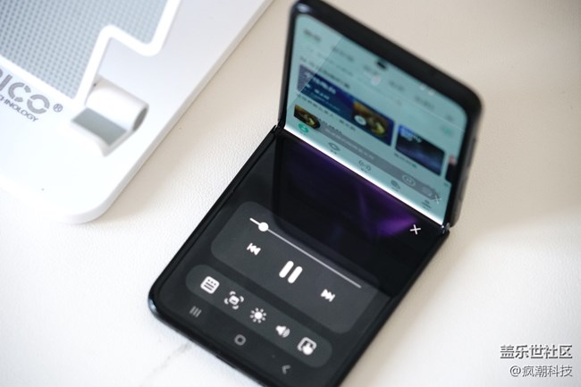 折疊屏的優(yōu)點僅僅是體積小了？看過這個應用小竅門之后再說吧