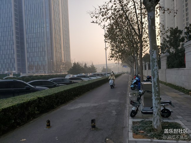 【辭舊迎新】+ 小區(qū)門口的景色