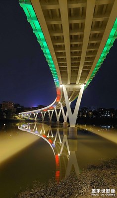 橋之夜色