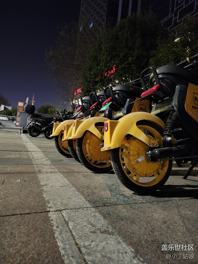 三星W23 Flip：仙女記錄生活必不可少~