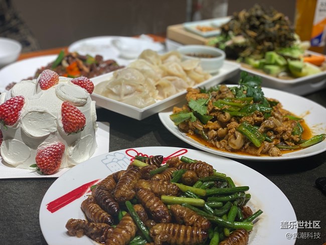 用三星Galaxy Z Flip3 5G記錄疫情放開(kāi)前后的生活差異