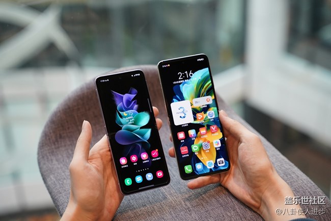 華為Pocket S對比三星Galaxy Z Flip3:差距不是一點點 華為Pocket S對比三星Galaxy Z Flip3:差距不是一點點